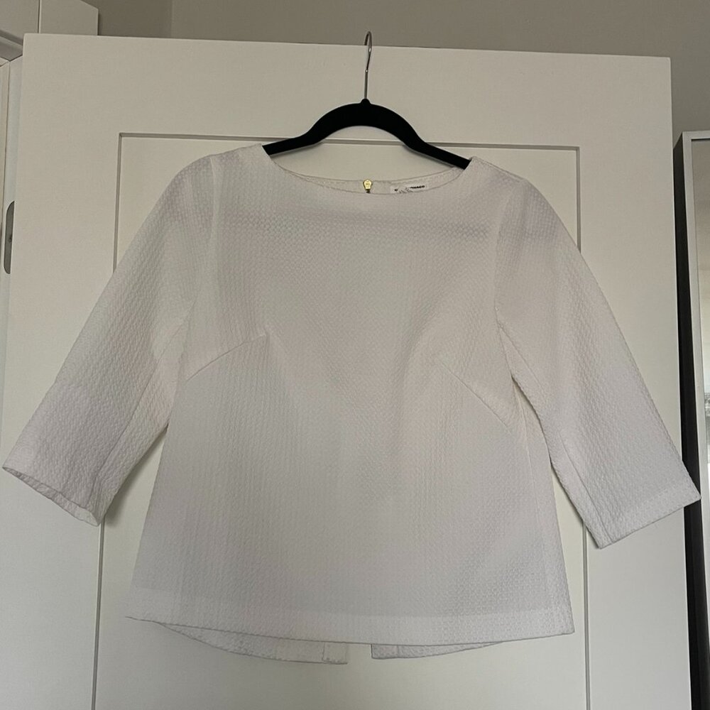Club Monaco White Sienna Waffle Top With Back Slit Size XS